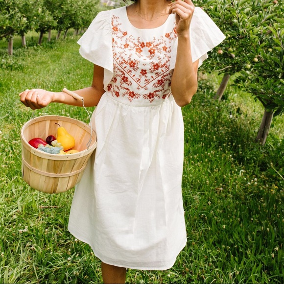 EMBROIDERED CORAL FLORAL DRESS - Picture 2 of 11